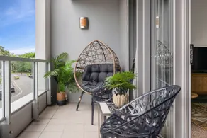 Luxe Retreat I Cairns I Gym, Sauna, prime Location - Image 3