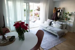 2 Bedroom Apartment - by University - Image 5