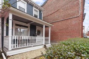 Off-Street Parking, King Bed, Amazing War Streets! - Image 5