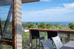 TJ's Tree House with Ocean Views - Image 2