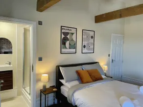 Rear of Northway Court-Ferienhaus-Ensuite - Image 2