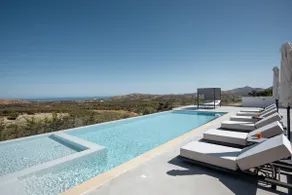Skyline Villas, By Hellocrete - Image 3