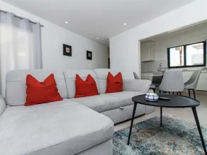 Panoramic E Apartment by Stay ici - Image 5
