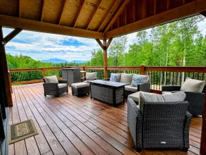 2M New rustic contemporary home with stunning views, great amenities and perfect private location. - Image 4