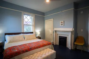 Cheerful, sunny historic stay - Image 2