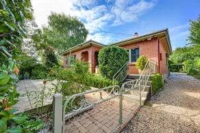 Hideaway on March - Close to CBD & Duntryleague - Image 4