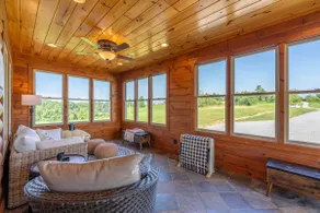 The Manor House at Saddle View Farms - Image 5