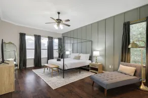5-Bed/2-Bath Pool & Backyard Retreat - Image 3