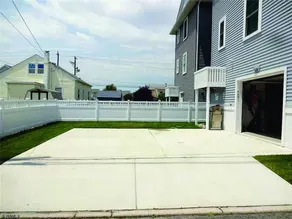 4 BR/ 4 BA/ Single Family - 2 Primary Suites - Image 4