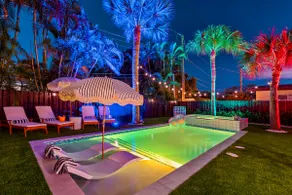Heated Pool & Hot Tub | 1 mi to Beach | Arcade - Image 3