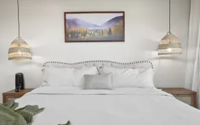 Private Caldwell Guesthouse w/ King Bed, Balcony & - Image 4
