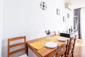 Easy Parking - Sunny - Cozy Home - Image 5
