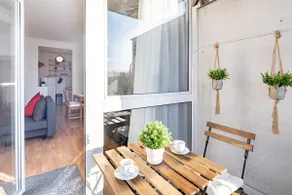 Easy Parking - Sunny - Cozy Home - Image 3