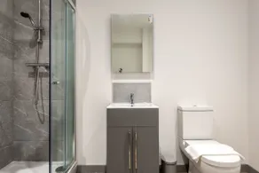 Budget 1 Bed Flat in Central Doncaster - Image 5