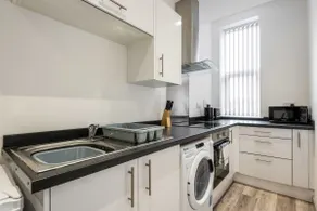 Budget 1 Bed Flat in Central Doncaster - Image 3
