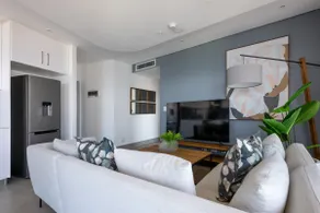 Opulent Oceans Apartment 2505 with Sea Views - Image 3