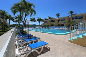Barefoot Beach Resort - Image 2