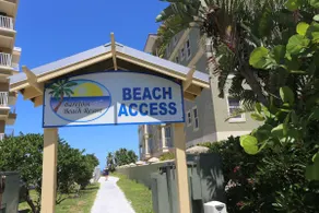 Barefoot Beach Resort - Image 4