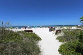 Barefoot Beach Resort - Image 3