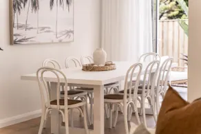 The SALTY PALMS Luxury Beach House Kiama - Image 4