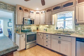 Radford Home w/ Wraparound Deck! - Image 4