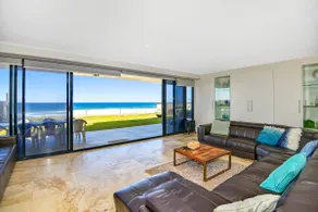 Beachfront Escape | 3-Bedroom Oceanview Apartment - Image 3