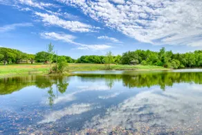 Private Retreat on 50 Acres of Countryside Bliss! - Image 2