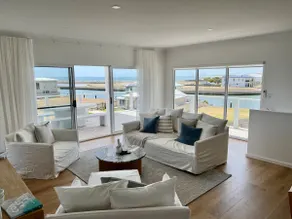 Casa Bianca - Ocean and harbour views - Image 2
