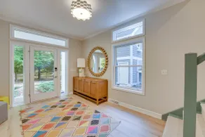Spacious Cottage on Lake Michigan: Stunning Views! - Image 4