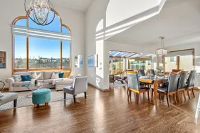 Bright & Spacious 5-BR w/ Ravine Views in Edgemont - Image 2