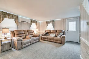 Auburn Finger Lakes Farmhouse w/ Open Views! - Image 4