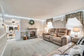 Auburn Finger Lakes Farmhouse w/ Open Views! - Image 3