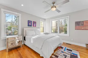 Modern Family Home Walkable to Town - Image 4