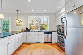 Modern Family Home Walkable to Town - Image 3