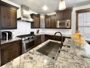 Ideal Condo 2 Minute Drive to Deer Valley's Lift - Image 4