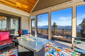5BR panoramic lake acreage - sauna, game tables - Image 4
