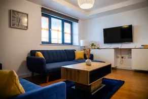Cozy Greenhouse Flat Near Leeds Centre - Image 2