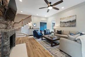 Tranquil Mountain Escape Luxurious 5-Bedroom - Image 5