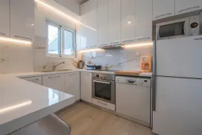 Maria Louiza apartment close to the center - Image 3