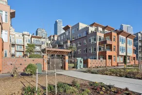 New Downtown 2 Beds, 2 Baths Waterfront Alaska 335 - Image 4