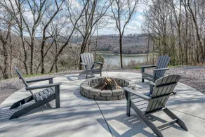 Stunning Lakefront Home w/ Deck & Game Room - Image 4