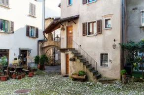 Small multi-story house (La Casetta di Riva) - Image 3