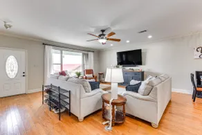 Lakefront Oscar Home w/ Game Room + Boat Dock! - Image 4