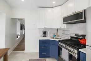 2BR with Balcony, Views & Parking - Image 5