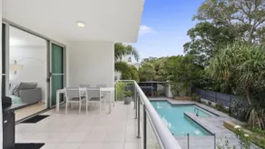 Blissful Bribie Beach Haven - Image 2