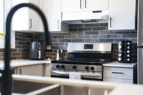 Cozy 3BDR With Amenities+ - Image 5