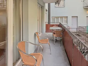 2 BR apartment close to lake - D2 - Image 3