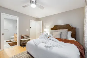Renovated 2BR Home Near Light Rail & Pike Place - Image 3