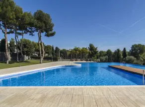 Duplex with pool and sea views - Image 5