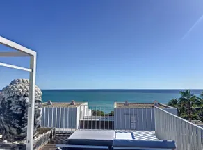 Duplex with pool and sea views - Image 3